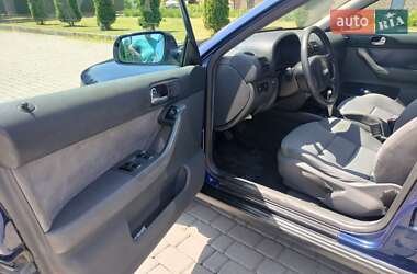 Хэтчбек Audi A3 1999 в 