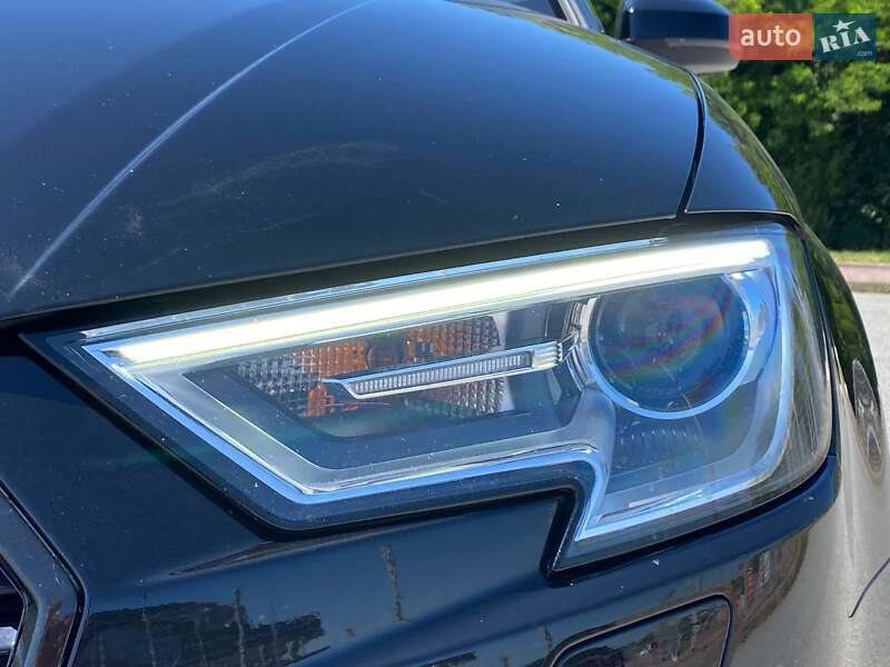 Седан Audi A3 2018 в Львове