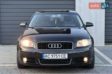 Хэтчбек Audi A3 2004 в 