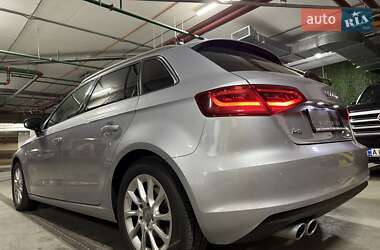 Хэтчбек Audi A3 2016 в 