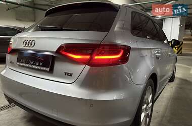 Хэтчбек Audi A3 2016 в 