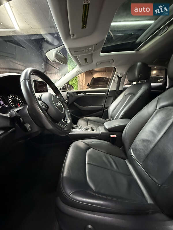 Седан Audi A3 2014 в Одессе