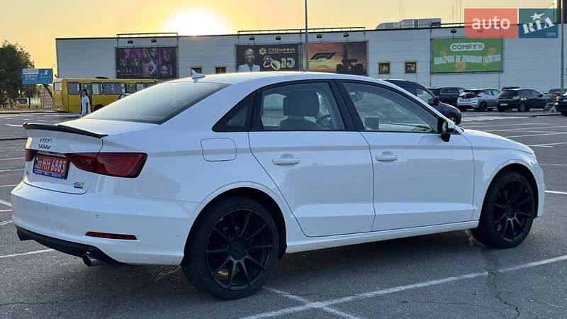 Седан Audi A3 2015 в Киеве