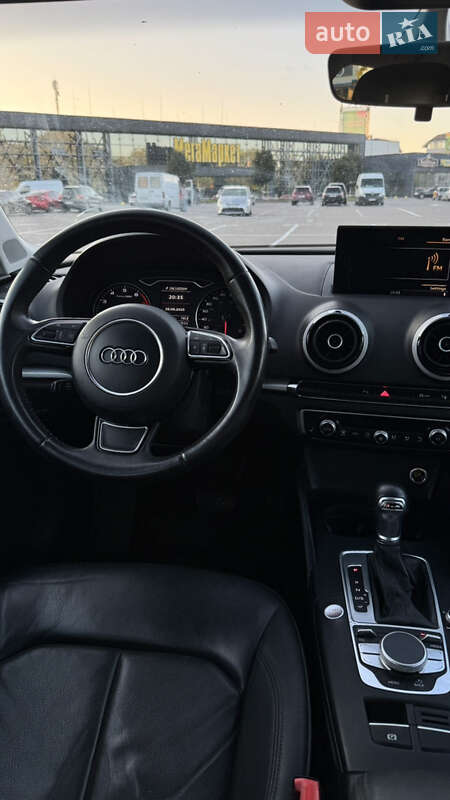 Седан Audi A3 2015 в Киеве