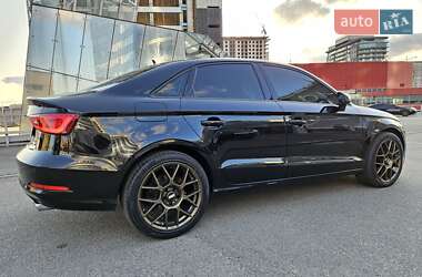 Седан Audi A3 2016 в 