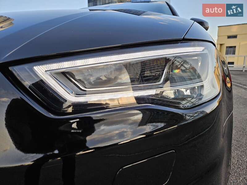 Седан Audi A3 2016 в Днепре