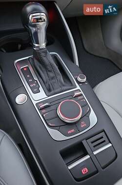 Седан Audi A3 2016 в 