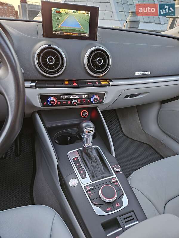 Седан Audi A3 2016 в Днепре