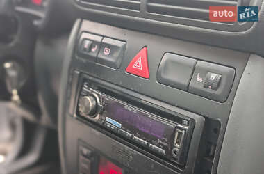 Хэтчбек Audi A3 2000 в 