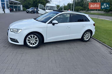 Хэтчбек Audi A3 2016 в 