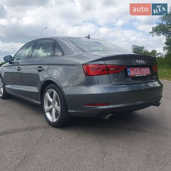 Седан Audi A3 2015 в Львове