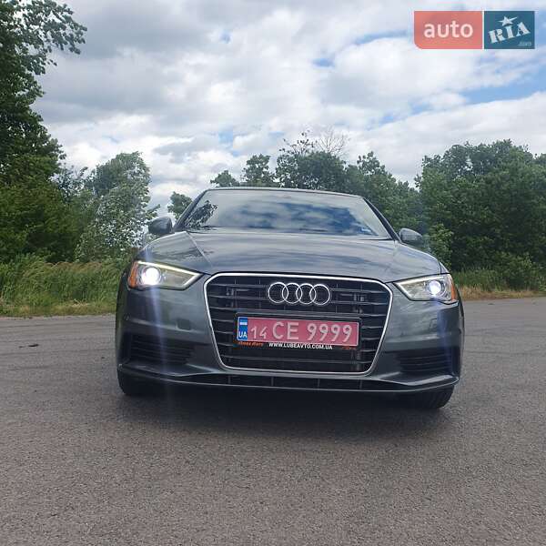 Седан Audi A3 2015 в Львове