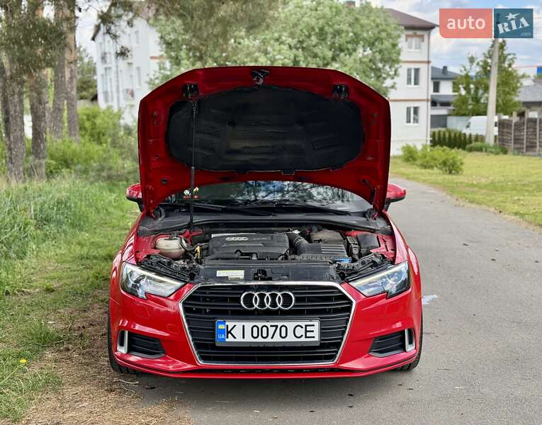 Седан Audi A3 2016 в Киеве