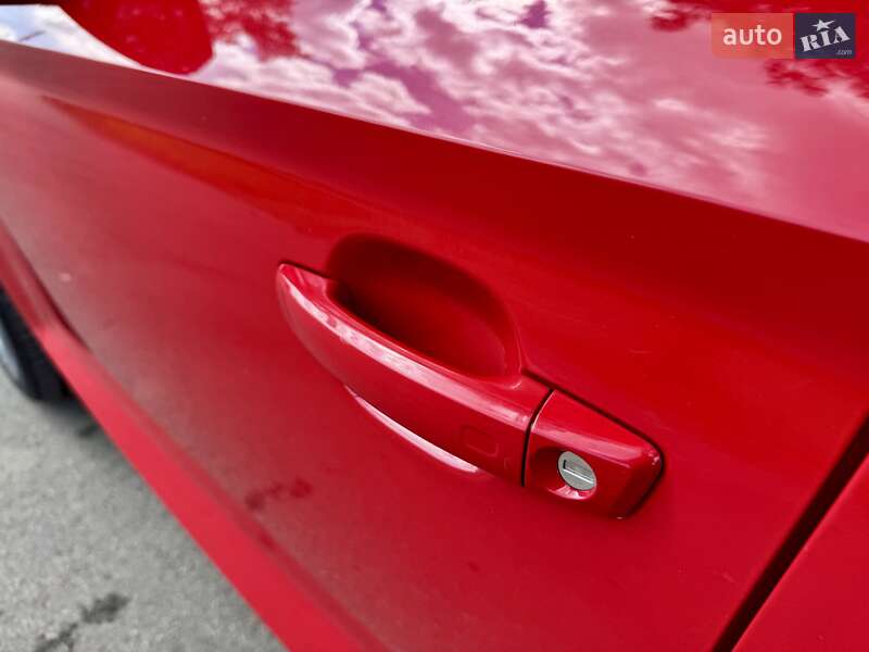 Седан Audi A3 2016 в Киеве