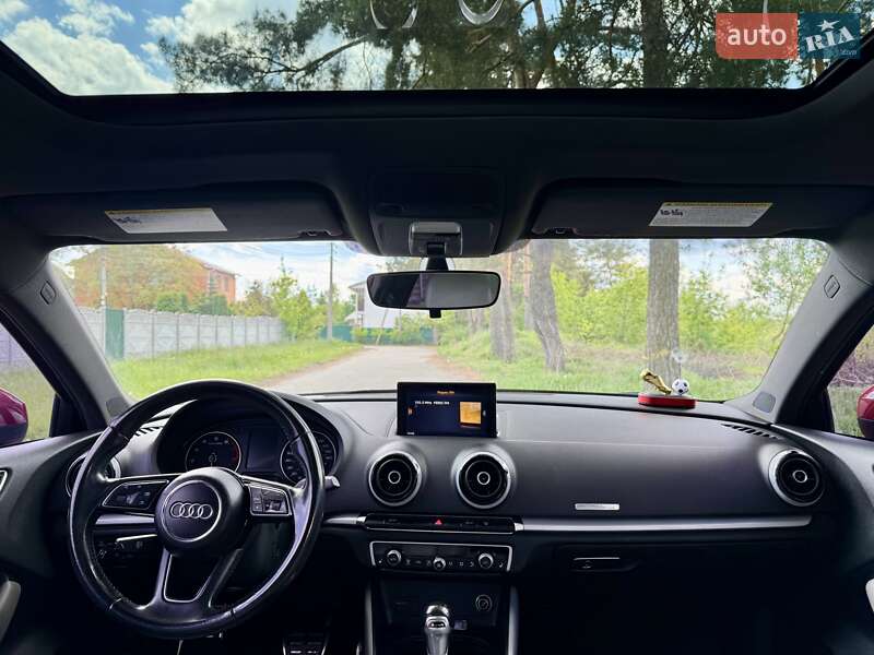 Седан Audi A3 2016 в Киеве