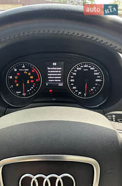 Седан Audi A3 2016 в 