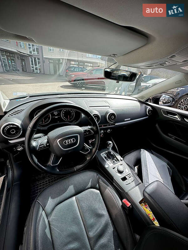 Седан Audi A3 2016 в Києві