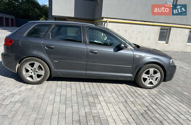 Хэтчбек Audi A3 2005 в 
