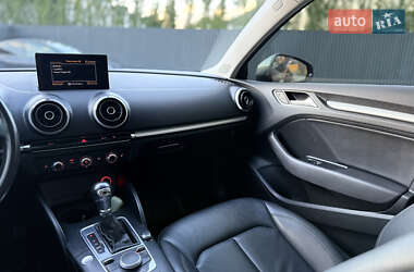 Седан Audi A3 2016 в 