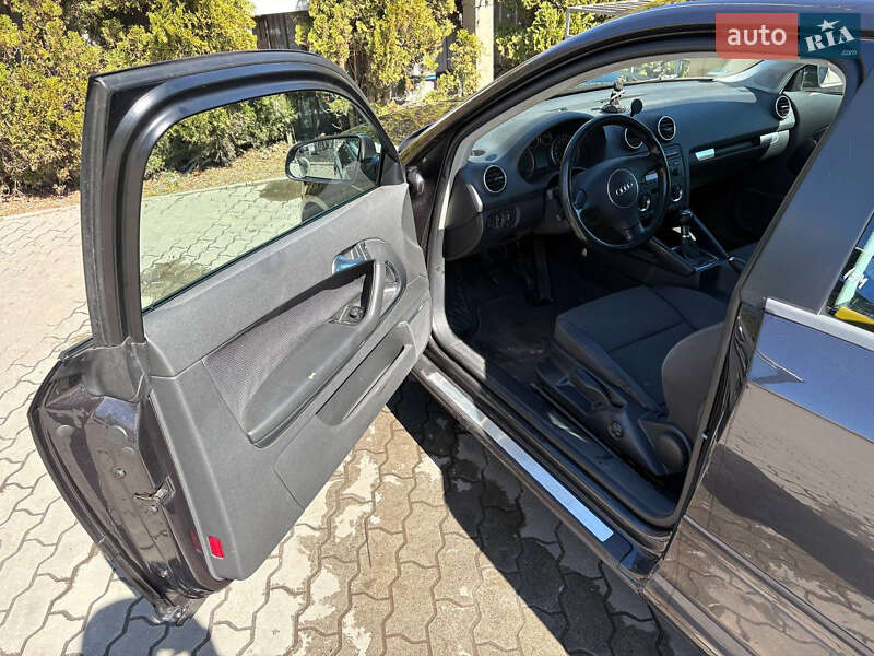 Хэтчбек Audi A3 2003 в Луцке