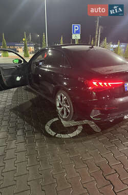 Седан Audi A3 2021 в 