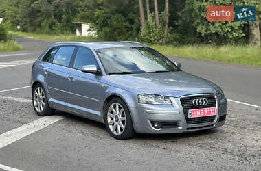 Хэтчбек Audi A3 2005 в 