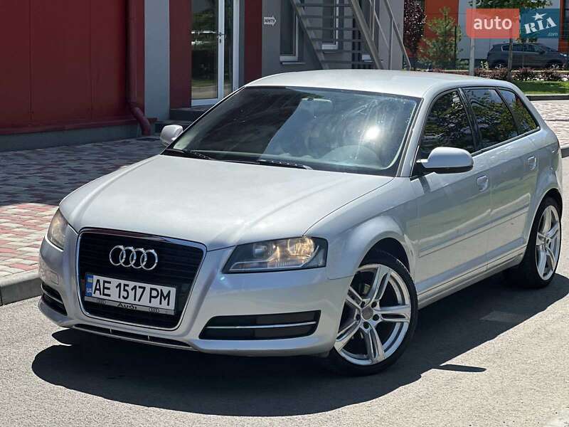 Хэтчбек Audi A3 2011 в Днепре