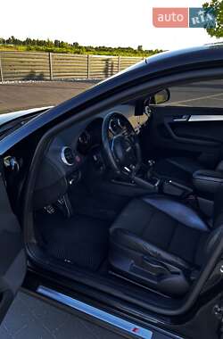 Хэтчбек Audi A3 2010 в 