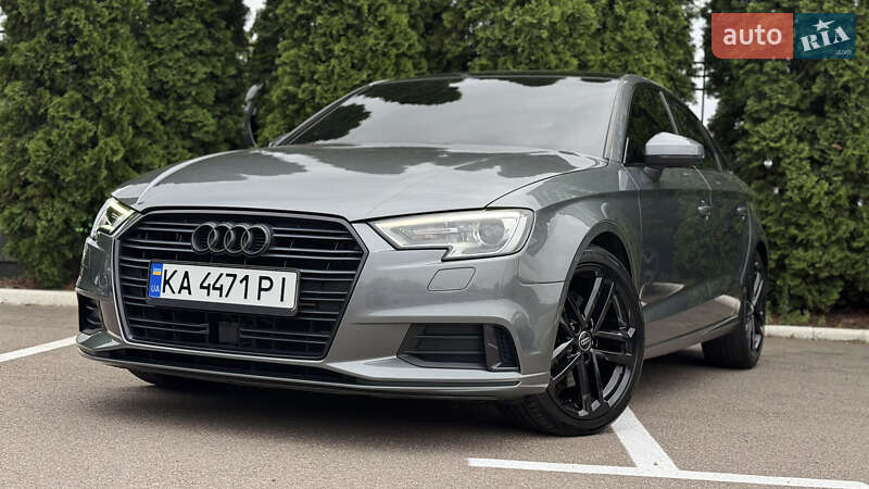 Седан Audi A3 2019 в 