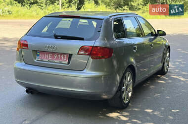 Хэтчбек Audi A3 2005 в 
