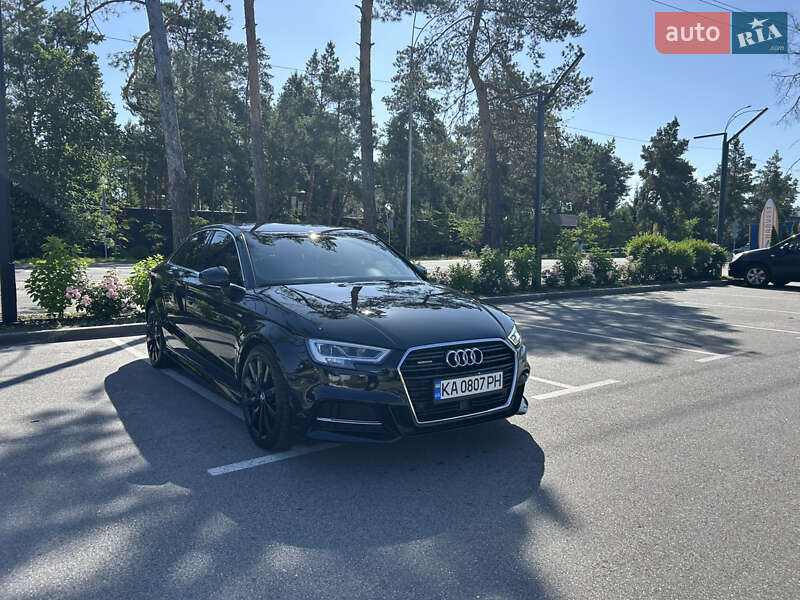 Седан Audi A3 2019 в 