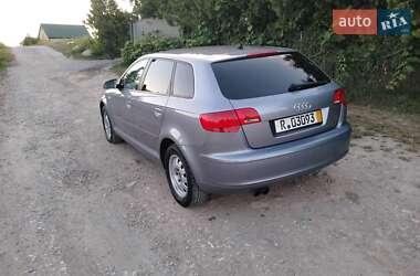 Хэтчбек Audi A3 2005 в 