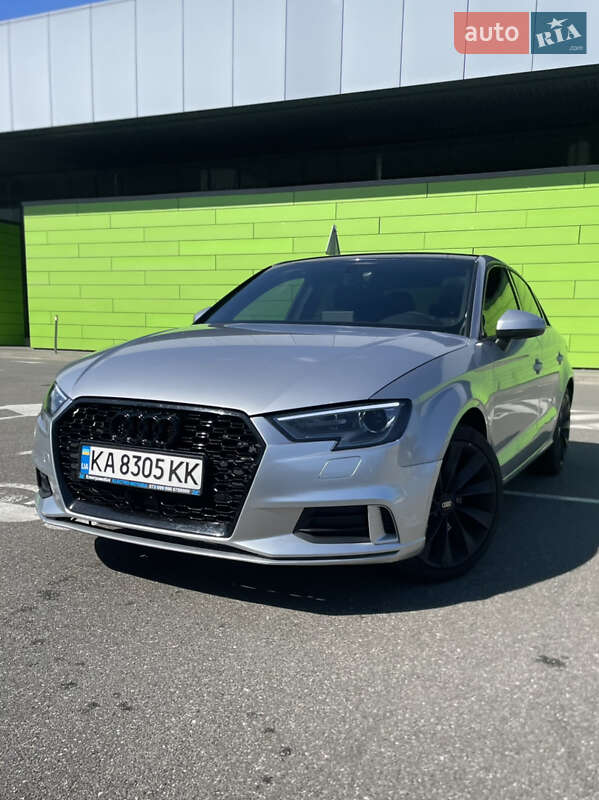 Седан Audi A3 2017 в 