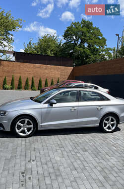 Седан Audi A3 2014 в 