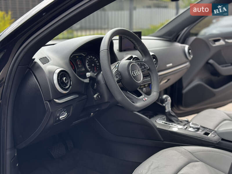 Седан Audi A3 2019 в Киеве