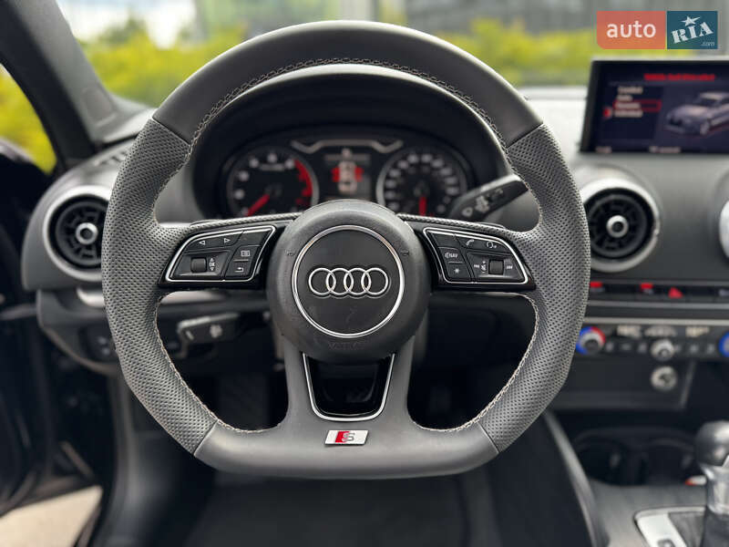 Седан Audi A3 2019 в Киеве