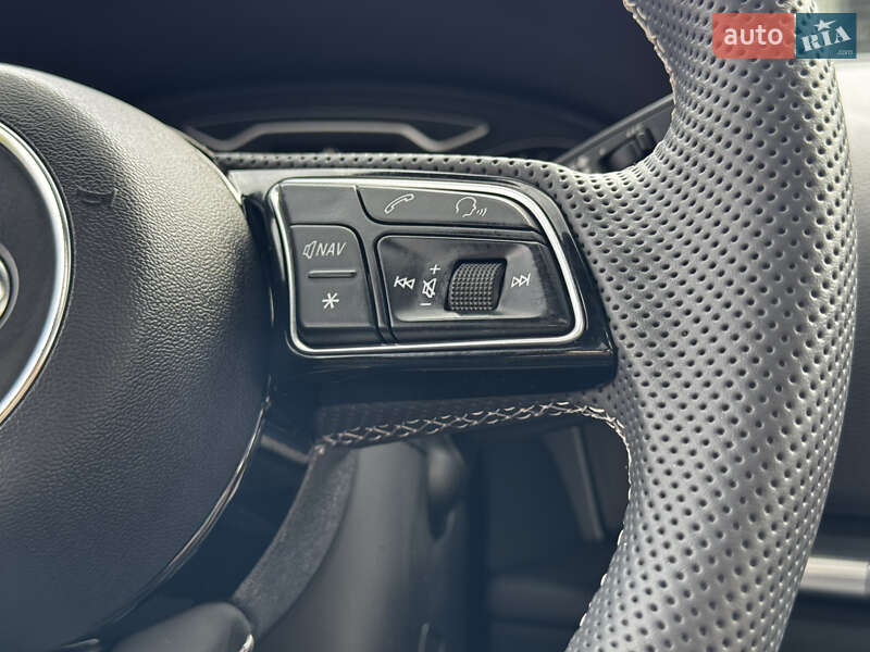 Седан Audi A3 2019 в Киеве