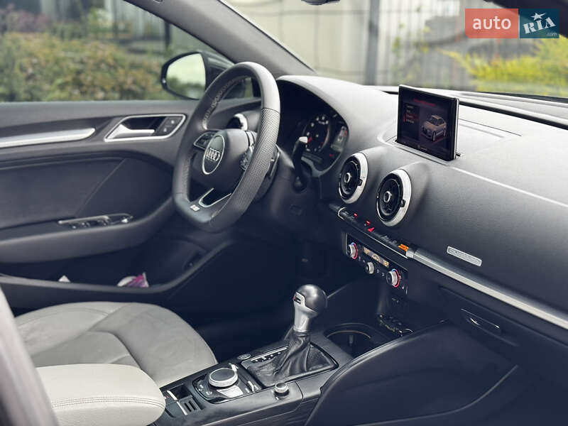 Седан Audi A3 2019 в Киеве
