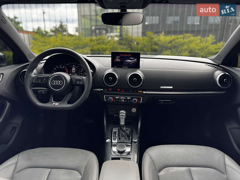 Седан Audi A3 2019 в Киеве