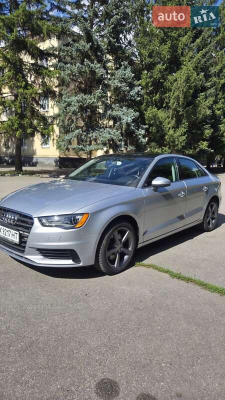 Седан Audi A3 2014 в Желтых Водах