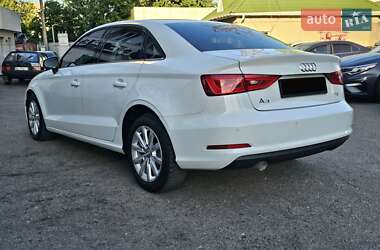 Седан Audi A3 2015 в 