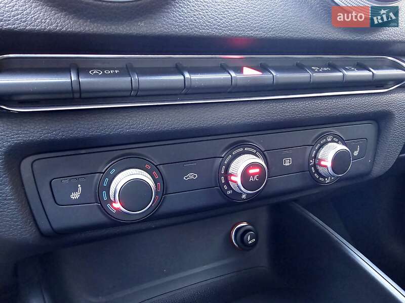 Седан Audi A3 2015 в Одессе