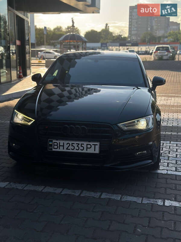 Седан Audi A3 2016 в Одессе