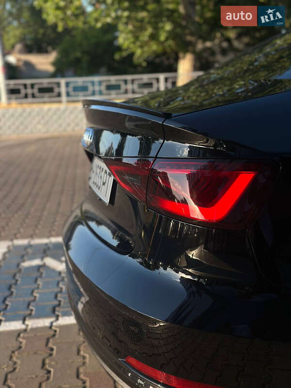 Седан Audi A3 2016 в Одессе