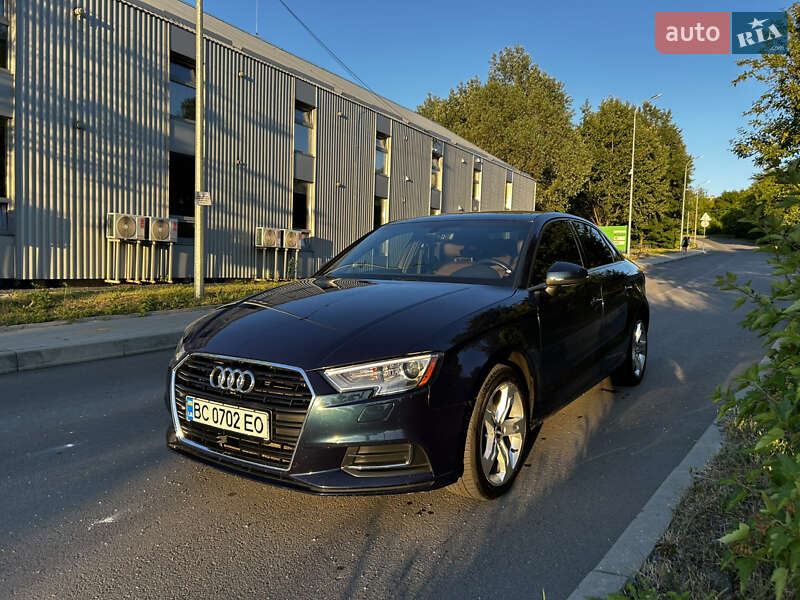 Седан Audi A3 2016 в 