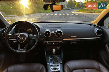 Седан Audi A3 2016 в 