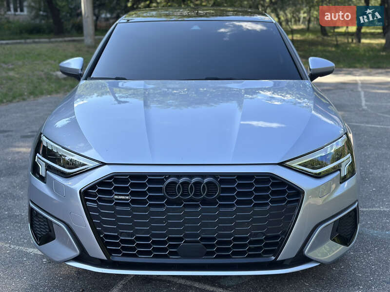 Седан Audi A3 2023 в Харькове