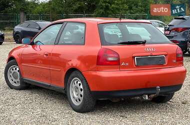 Хетчбек Audi A3 1999 в 