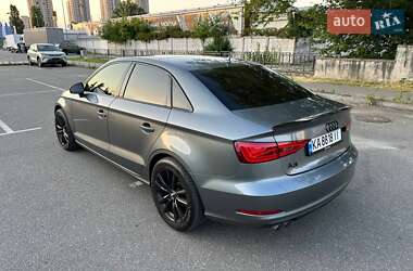 Седан Audi A3 2016 в 