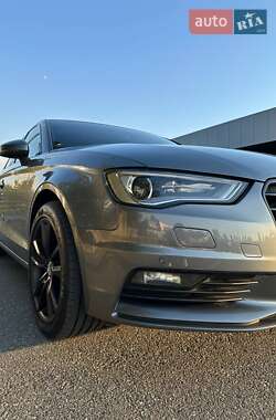 Седан Audi A3 2016 в 
